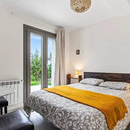La Casina Blanca Villaviciosa (Asturias)